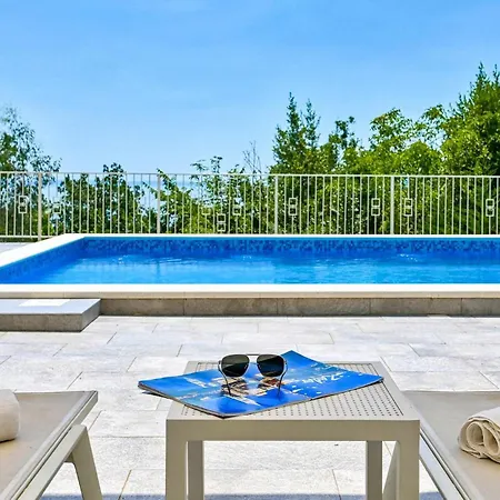 Carmen Vikendica Opatija